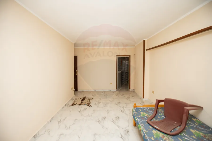 شقة للبيع 150 م كامب شيزار (شارع المكتبات)