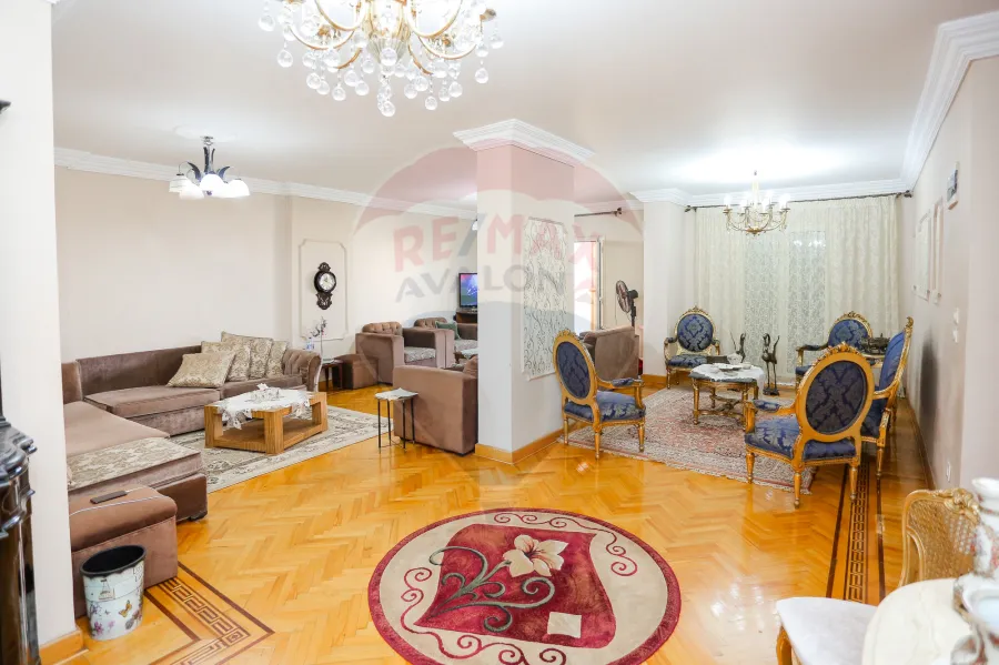 شقة للبيع 600م لوران ( خطوات من ش شعراوي )