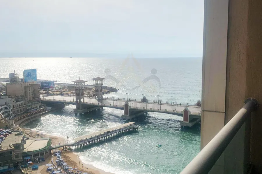 شقة للايجار193 م ستانلي (علي البحر مباشرة - عمارة براند)