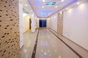 شقه للإيجار 160 م وابور المياه ( كمبوند البركه)