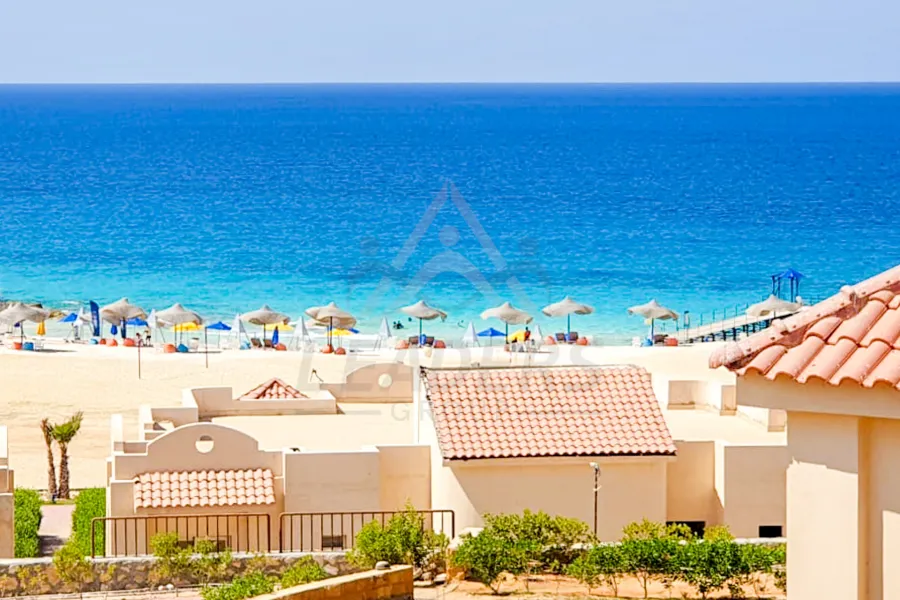 شاليه بـرووف للبيع (كورال هيلز) 170 م