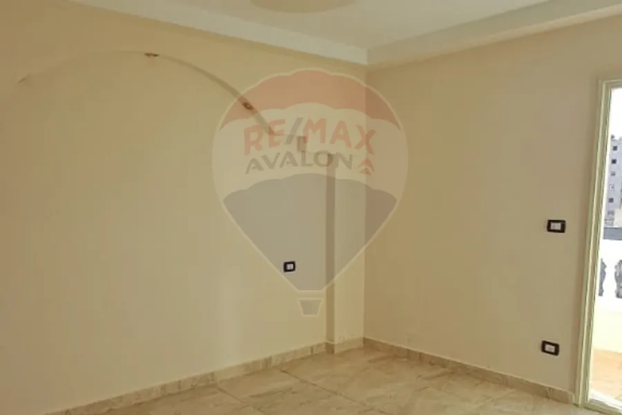 Apartment for sale 150 m Sidi beshr (Steps from Gamal abdelnasser st.)