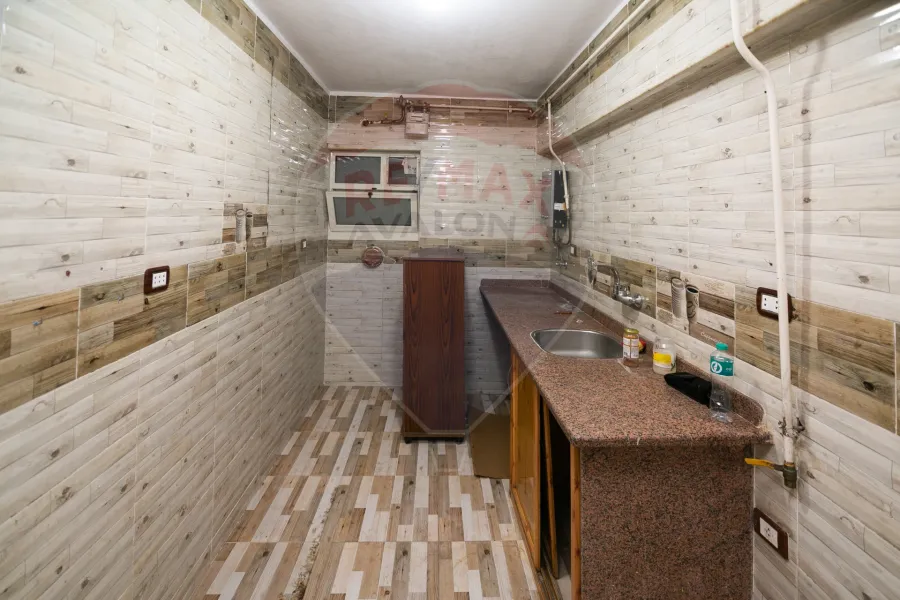 شقة للبيع 107 م  محرم بك (حي محرم باشا)