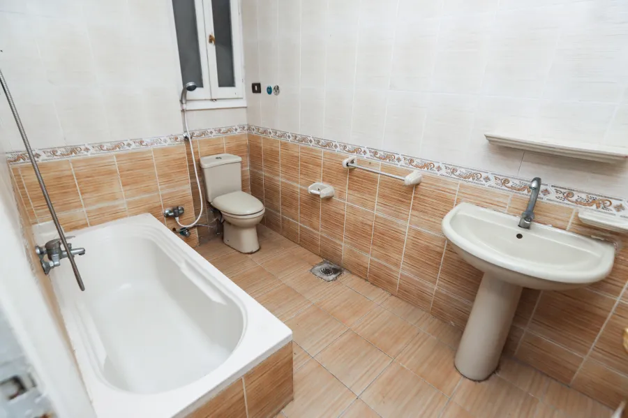 Apartment for rent 130 m Camp Cezar (Directly on Corniche)