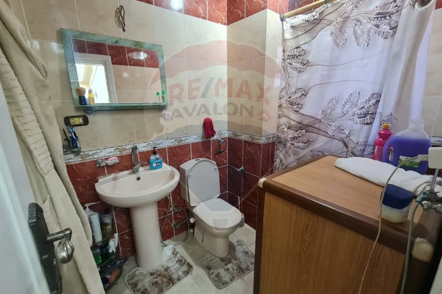 شقة للبيع 90 م سيدي بشر (ش جمال عبد الناصر الرئيسي)