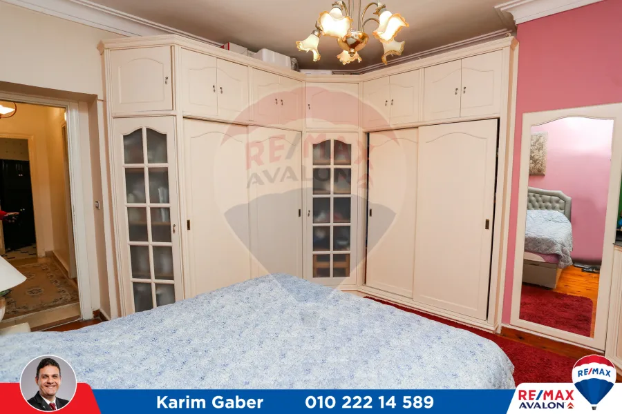 شقة للبيع 150م جليم (خطوات من البحر)