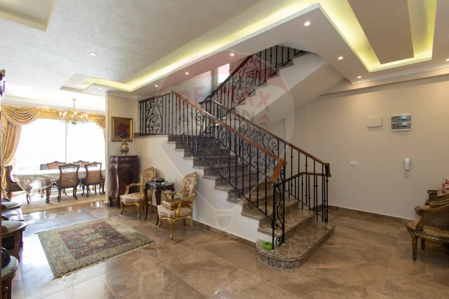 فيلا للبيع 600 م كينج مريوط (كمبوند الواحة الخضراء)