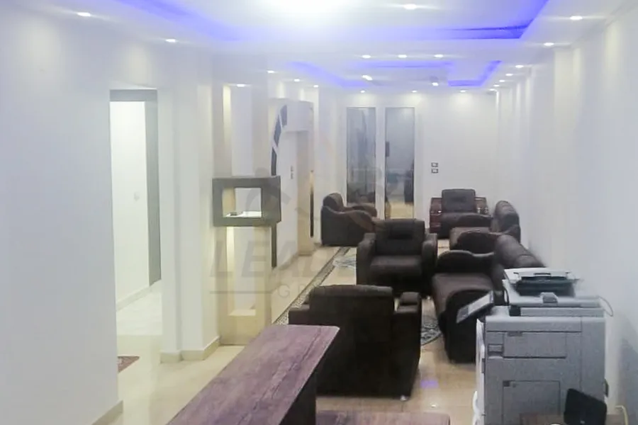 مكتب للايجار المفروش 200 م سموحه (خطوات من فوزي معاذ)