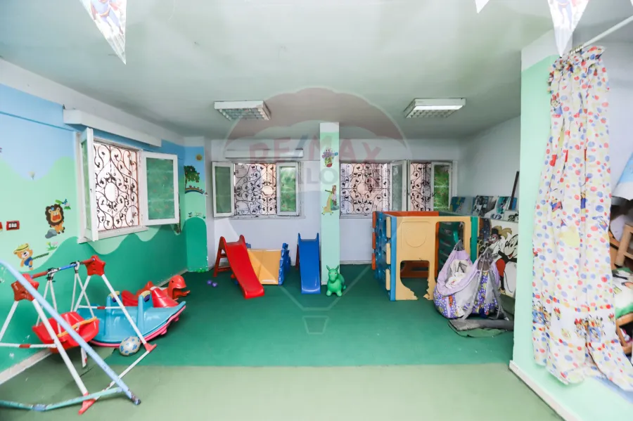 Administrative Unit for rent 370 m Louran (El Eqbal Directly on The Teram)