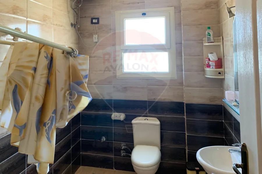 Villa registered blue contract for sale king Mariout El Kafoury Main road (Venesia Compound)1008m