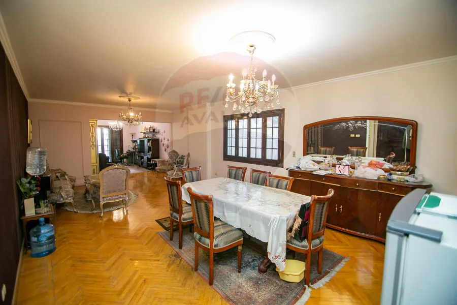 شقة للبيع 160 م سموحة (المربع الذهبى)