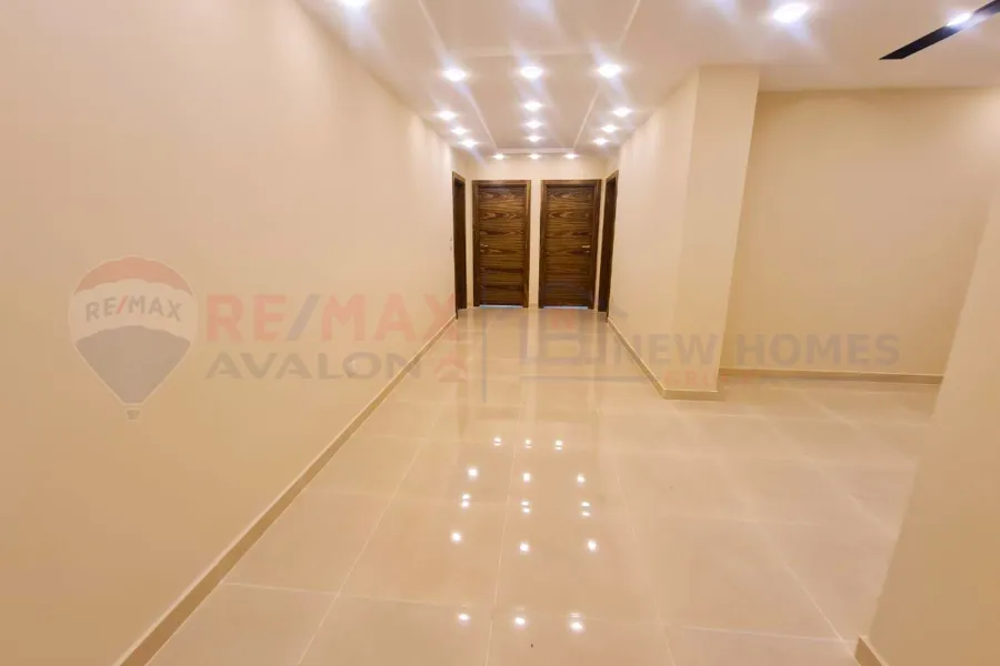 شقة للبيع 240 م بولكلي (ش وينجت)