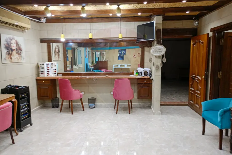 Studio apartment for sale 70 m Smouha (In front of Zahran Mall)