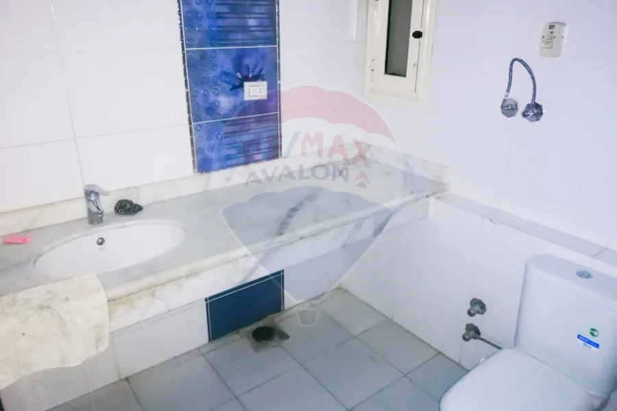 شقة للإيجار 270 م سموحة (شارع الصفا- فيو قصر الاميره فوزيه)