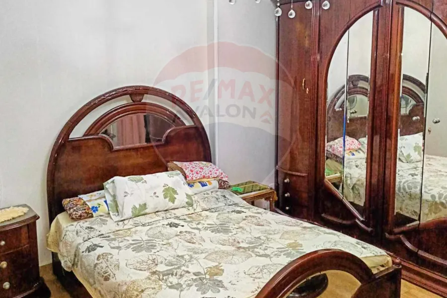 شقة للبيع 120 م بوكلي (ش لافيزون)