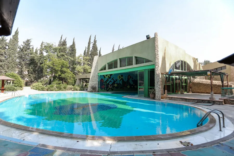 Villa for sale 700m King Marriott (Compound Bostan Mena)