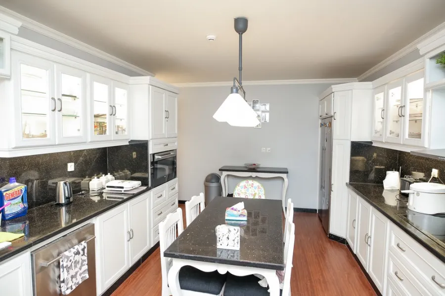 شقة فاخرة للبيع 275م كفر عبده ( ش كفر عبده الرئيسي )