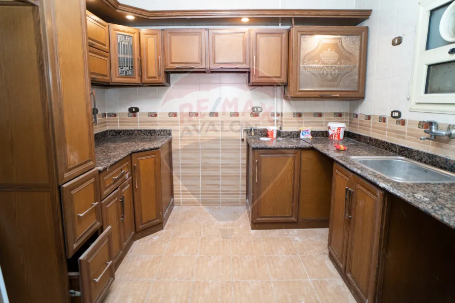 apartment for Sale 160 m Zizinia (steps from Abu Qir Street)