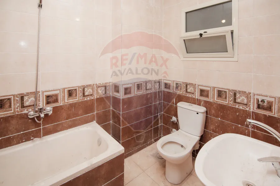 شقة للبيع 135 م سيدى بشر( على الترام مباشرة ) - أول سكن