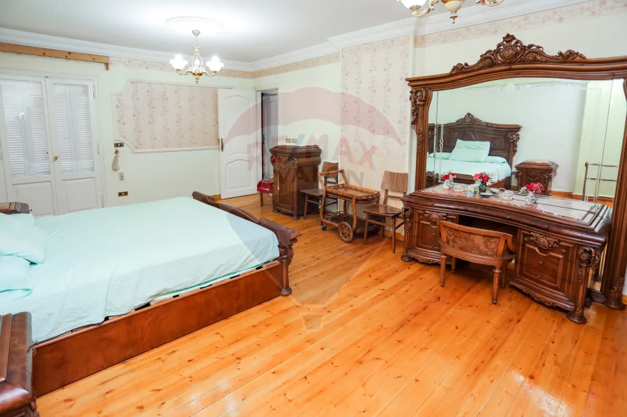 شقه للبيع 322 م  ستانلي (علي البحر مباشرة)