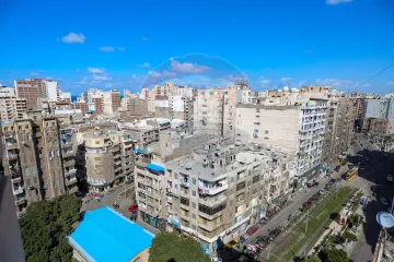 فيلا فاخره للبيع  370 م  كينج مريوط (خطوات من مطار برج العرب الدولى)