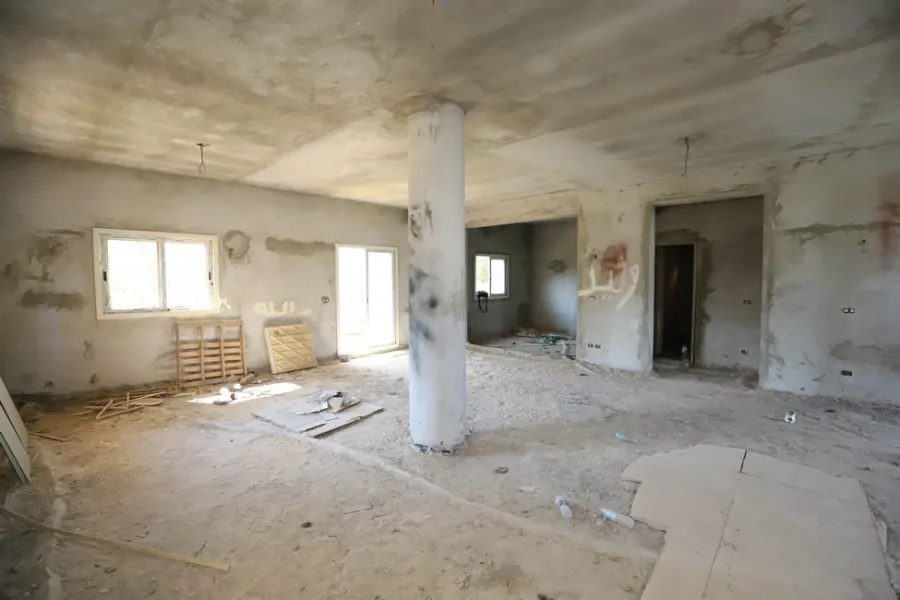 فيلا مستقلة للبيع 550م بكينج مريوط  (بكومباوند العروبة) - نصف تشطيب