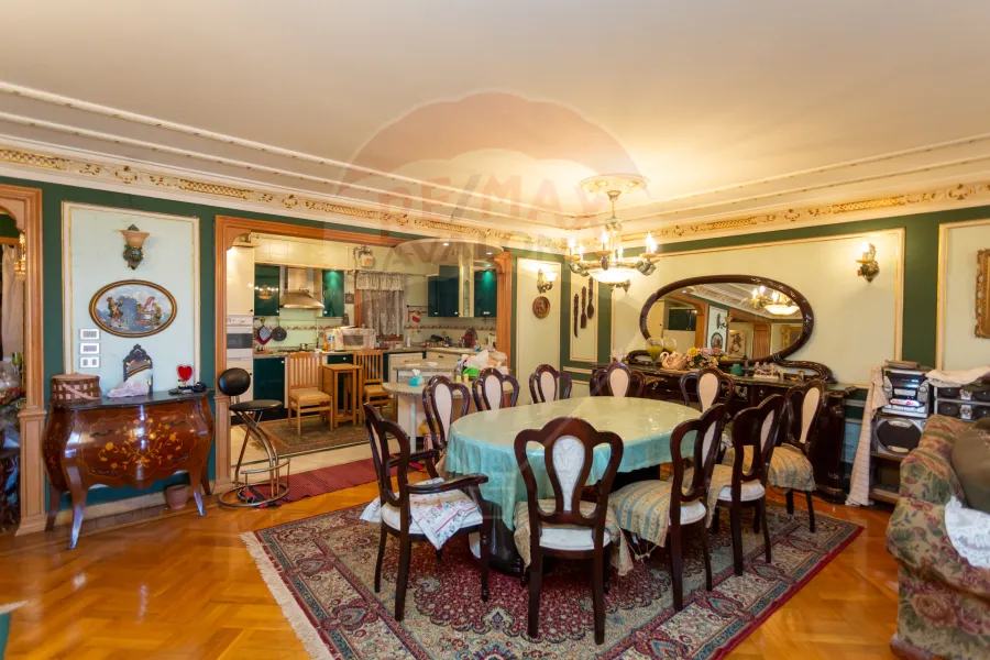 Apartment for sale 319 m Zezinia (Directly on the sea)