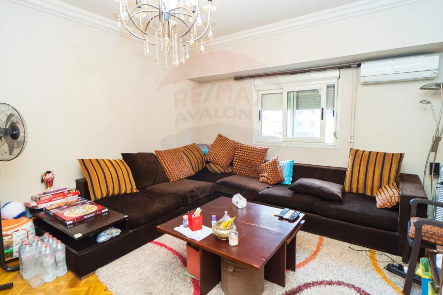 شقة للبيع 210 م سموحة (ش توت غنخ آمون)