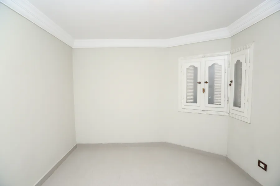 شقة للايجار مفروش 130 م سموحة (شارع 20