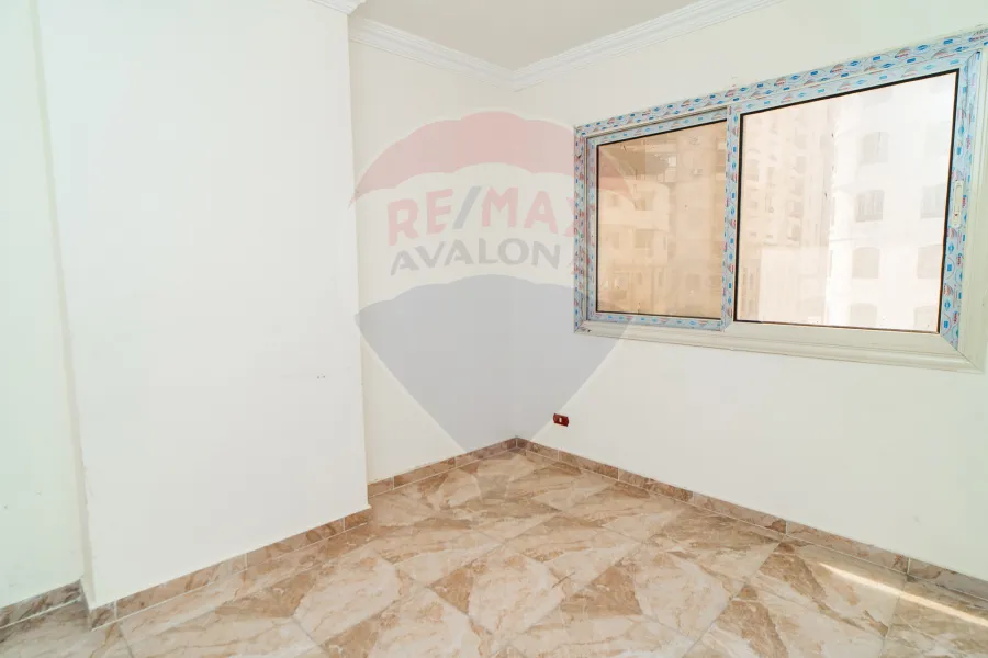 Administrative office for sale 40 m Victoria (Gamal Abdel nasser St.)