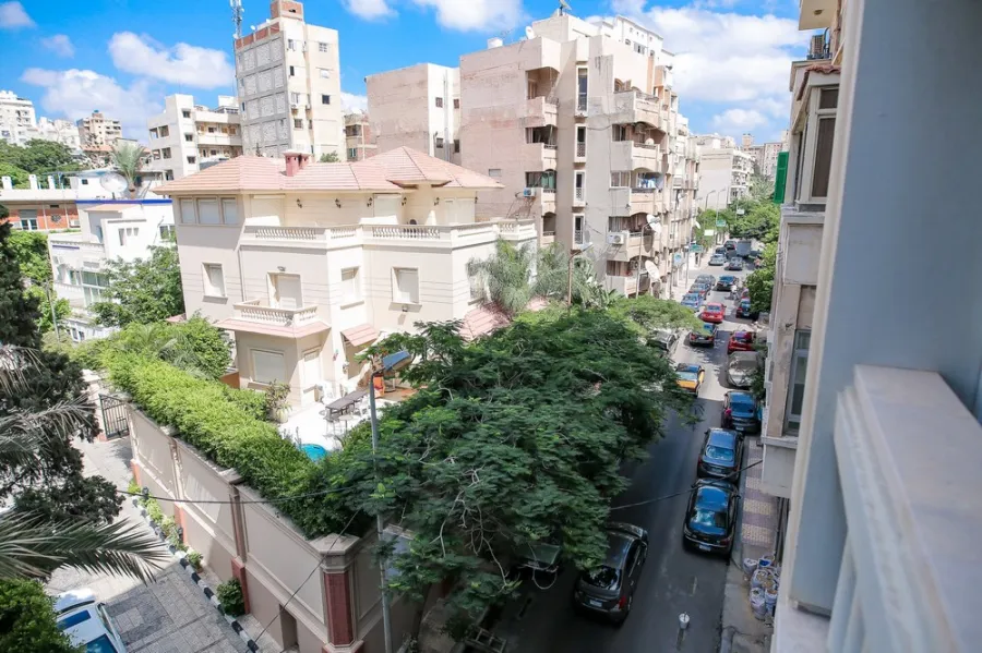 شقة فاخرة للبيع 275م كفر عبده ( ش كفر عبده الرئيسي )