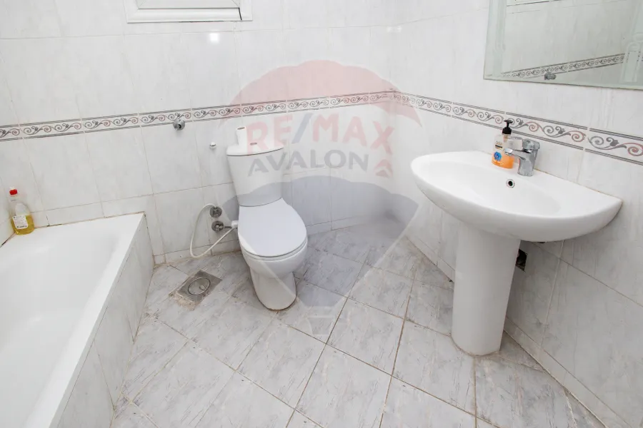 Apartment for sale 175 m ElMontazah (Marseille Florence Compound)