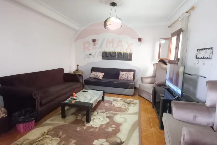 شقة للبيع 180 م ميامي (ش عبد الناصر الرئيسي)