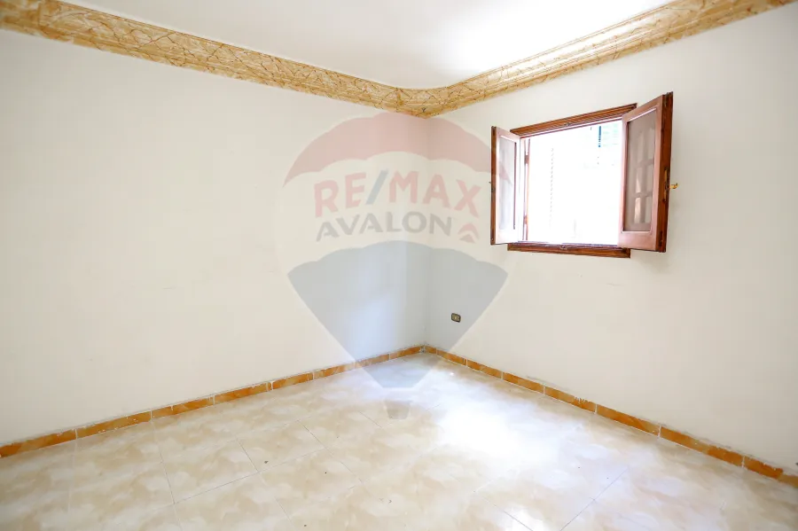 Apartment for sale 125 m Jnaklis (Steps from Abo Qeer St)