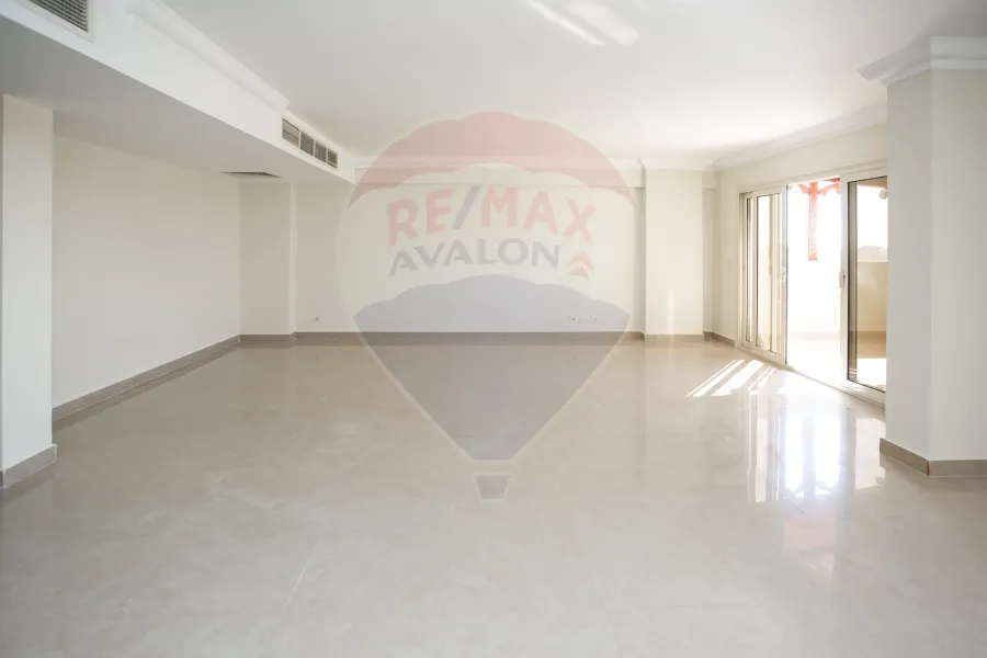 شقة للبيع 271 م سموحة (ش البرت الاول)