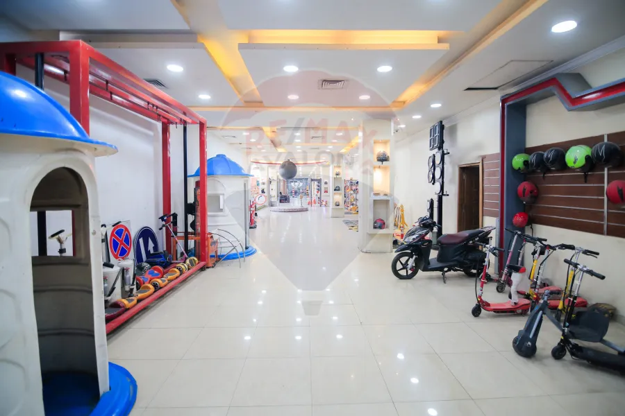 Administrative + commercial shops for rent 2,700 m Al Matar (Agriculture Rd)