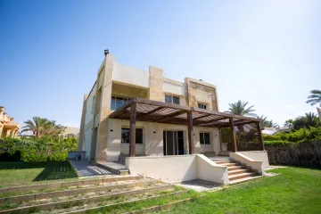 فيلا ستاند الون للبيع (مارينا 5 لسان الوزراء - الساحل) 1,200 م