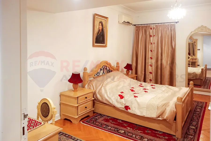 Furnished apartment for rent 140 m Kafr Abdo (Abdel Qader Ragab St.)