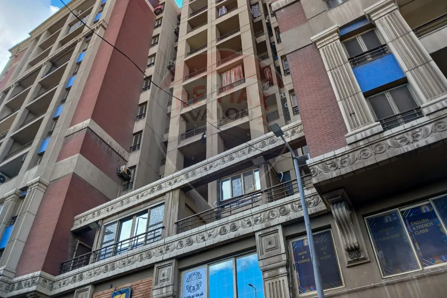 شقة للبيع 215 م محرم بك ( كمبوند الجهاز المركزي للمحاسبات)