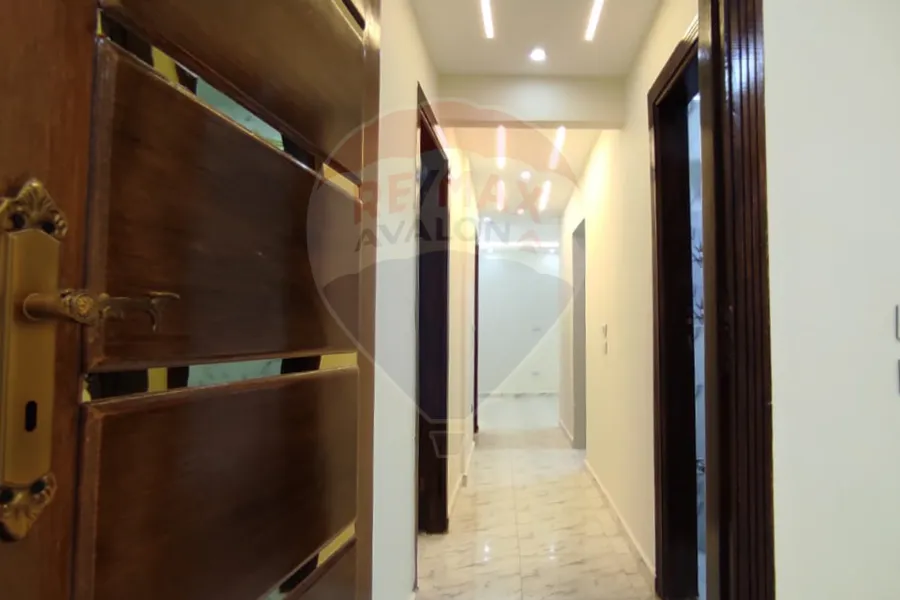 شقة للبيع 120 م العصافره (خطوات للبحر)