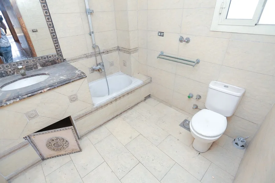 Apartment for rent 200 Kafr Abdo (Near to Abo Qir St.)