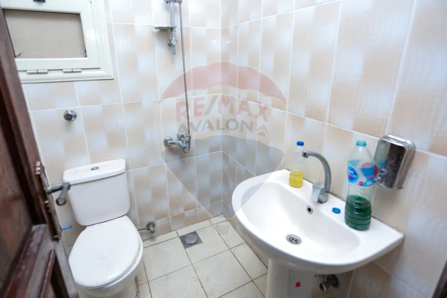 Administrative Apartment for rent 500 m - Jnaklis ( branched From Omar Almokhtar st. )