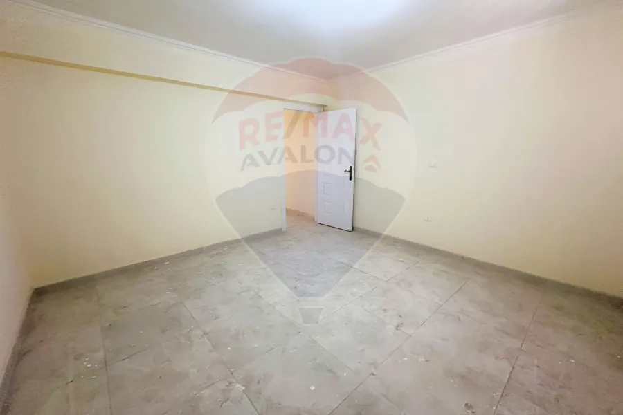 Apartment for sale 145 m Bolkly (Wingat main street)