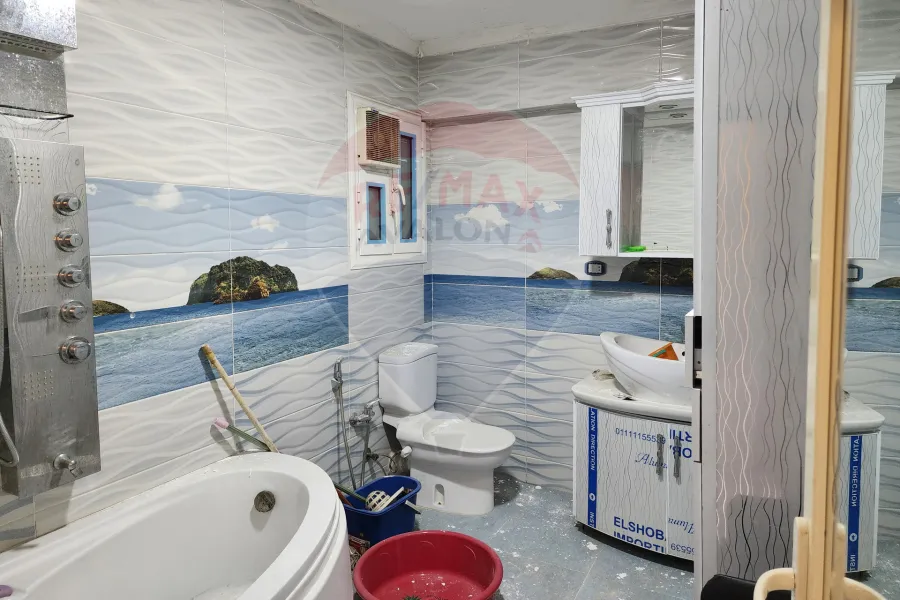 Licensed Apartment for sale 174 m Sidi beshr (El-Essawy main St.)