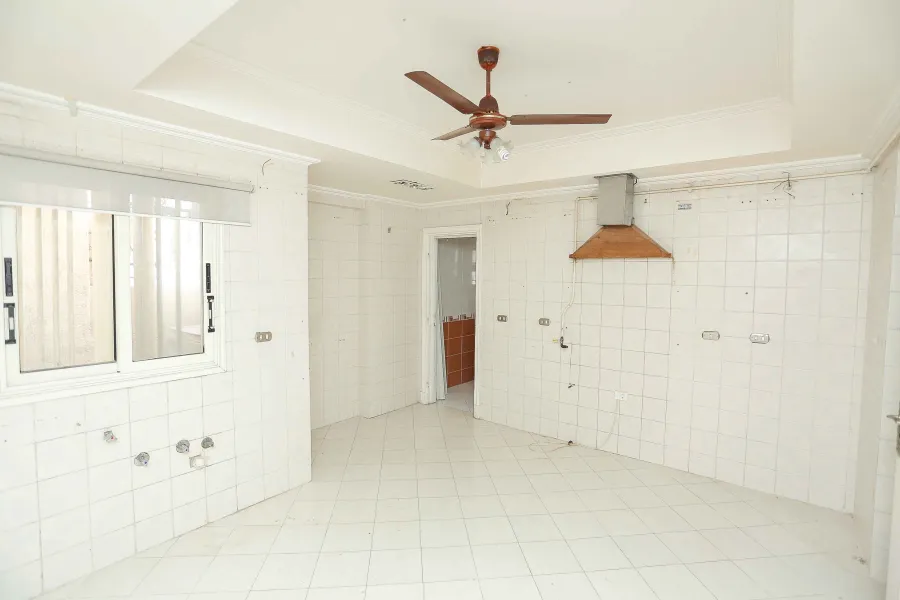 شقة دوبلكس للبيع 600م بسموحة (ش بهاء الدين الغتورى) خطوات من شارع فوزى معاذ