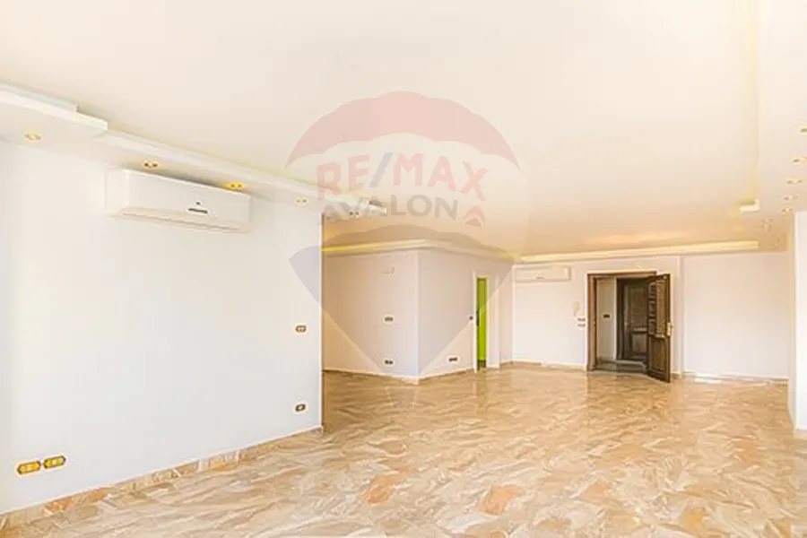 Apartment for sale 195 m Smouha (Fawzi Moaaz st-Brand Building)
