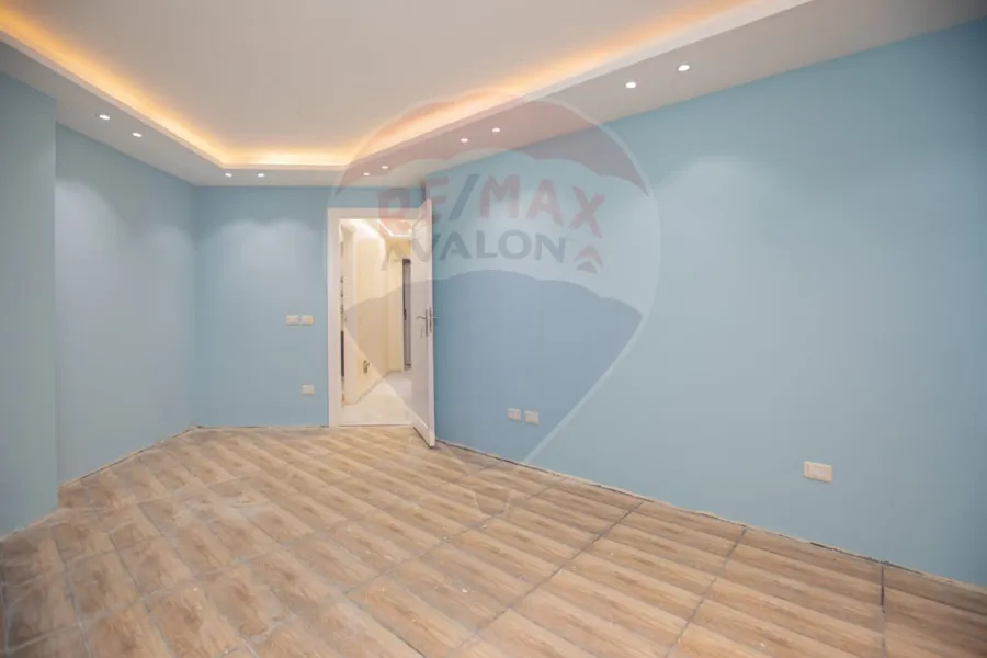 شقة للبيع 203 م سموحة (فالوري أنطونيادس)