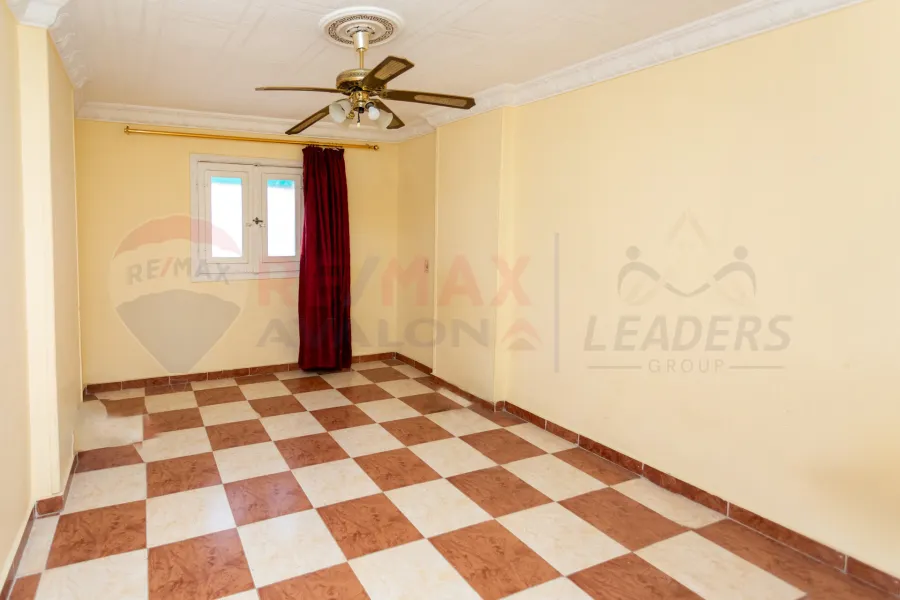 شقة للبيع 186 م سبورتنج (متفرع من ش ابو قير)