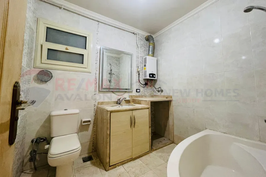 شقة للبيع 200 م سان ستيفانو (على الترام مباشرة)