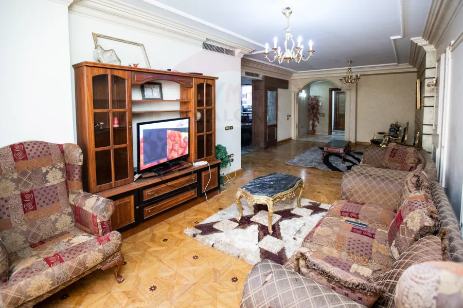 شقة للبيع 196 م سموحة (زايد ريزيدانس)